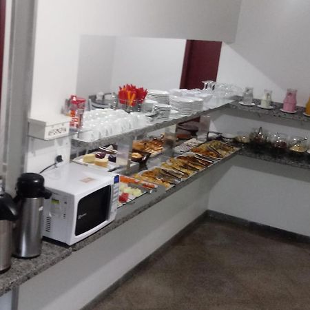 Giroto Hotel Realeza Ngoại thất bức ảnh